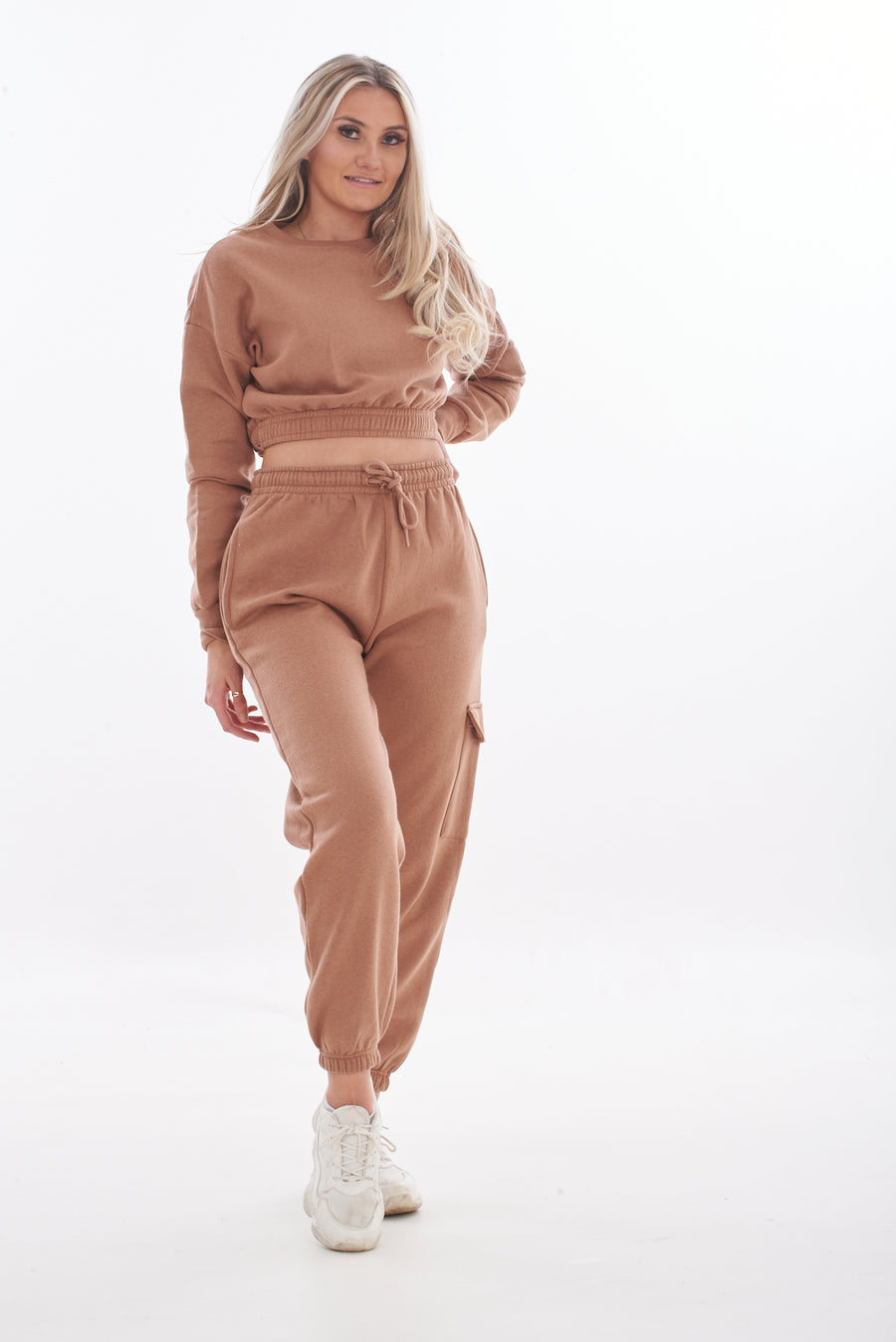 Ladies Solid Cropped Sweatshirt-Joggers Set